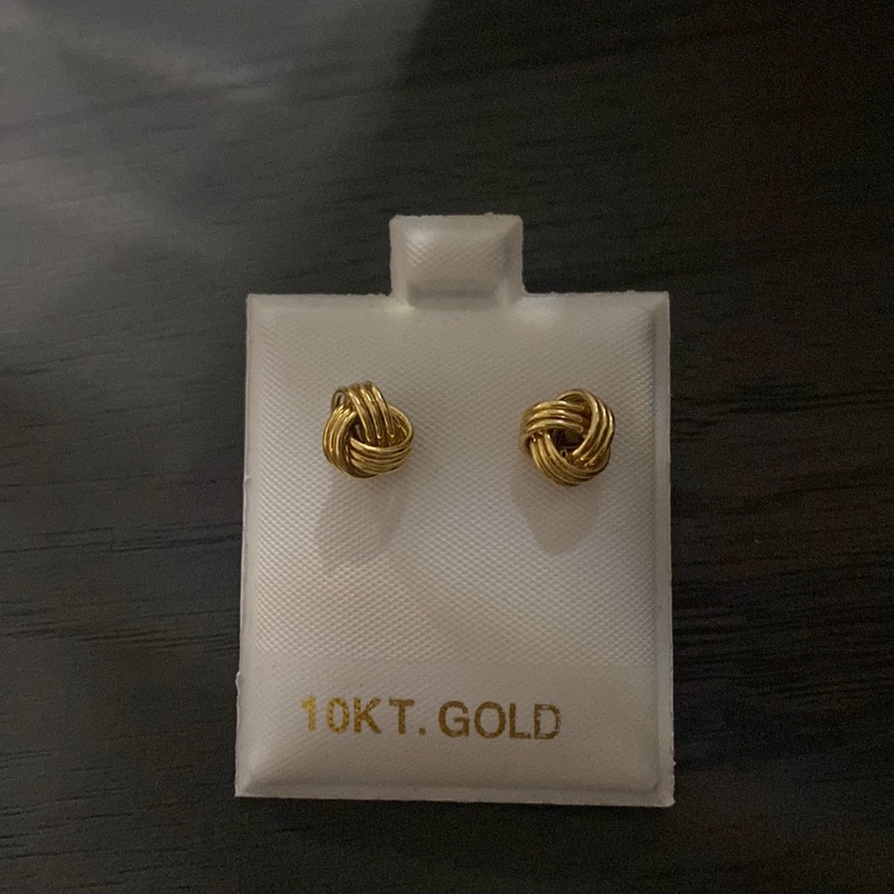 10K Gold Knot Stud Earrings - Classic Gold Women’s Jewelry